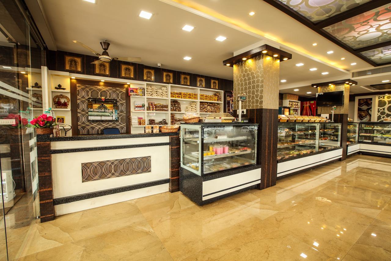 Hotel Venkadaramana Tower - Friendliness & Cleanliness Room Kumbakonam Bagian luar foto