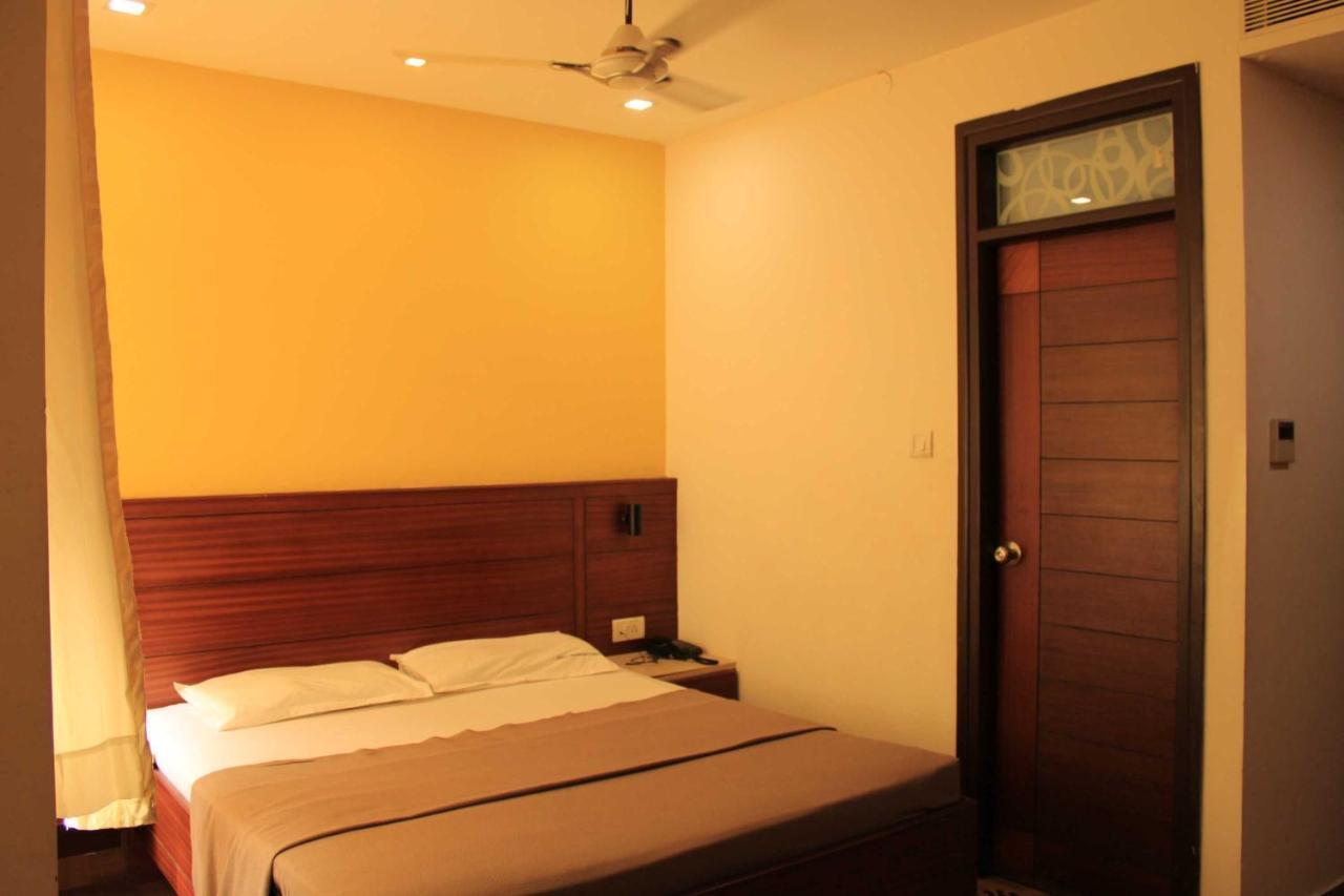 Hotel Venkadaramana Tower - Friendliness & Cleanliness Room Kumbakonam Bagian luar foto