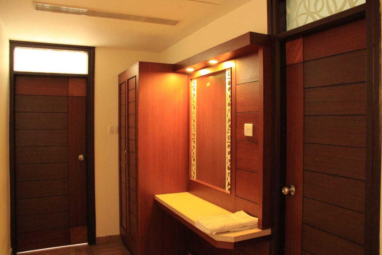 Hotel Venkadaramana Tower - Friendliness & Cleanliness Room Kumbakonam Bagian luar foto